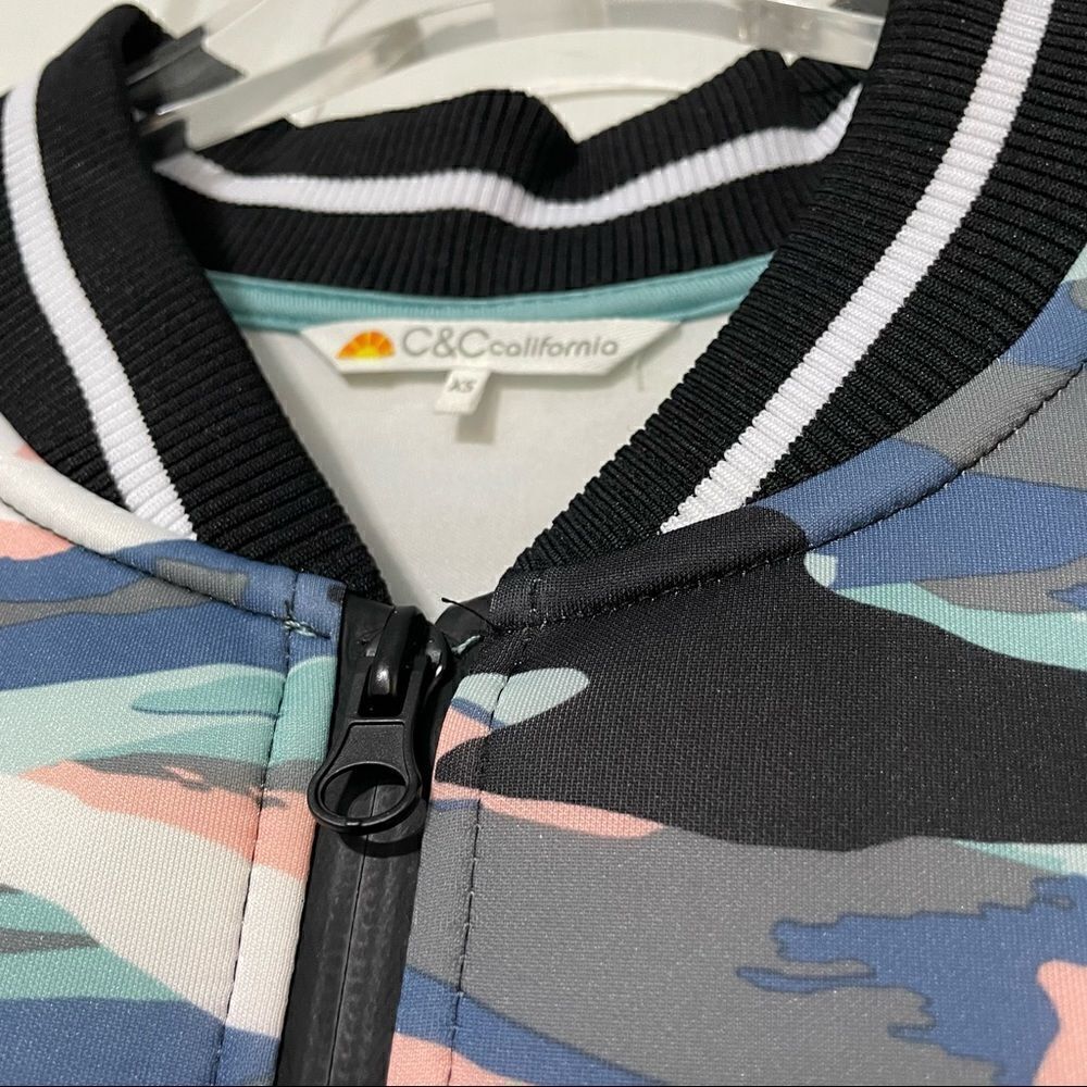 C&C CALIFORNIA Pastel Camouflage Zip Scuba Jacket Size XS - Picture 7 of 8